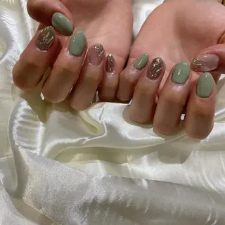 ネイル 西岡 杏のネイルデザイン