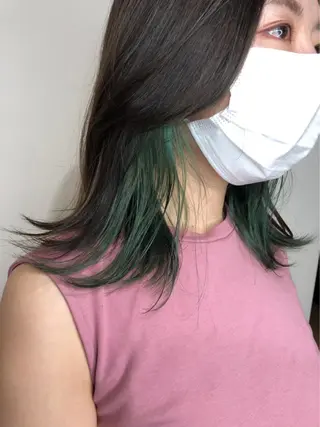 ミディアム カラー 小川 美奈のヘアスタイル