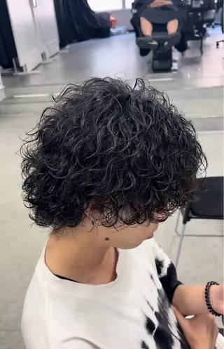 パーマ メンズ センターパート/フェ ザー🔥SHUYAのヘアスタイル