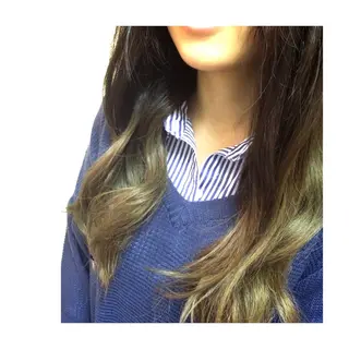 セミロング ロング カラー LOST CITY 横浜所属・🪐脱白髪染め 🪐松尾菜々美のヘアスタイル