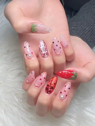 ネイル 💅ネイルハウス🏡 🎀TOMO🎀のネイルデザイン