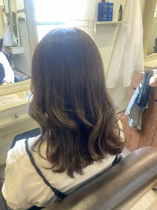 セミロング カラー 【nui 茨木】 原田美紅のヘアスタイル