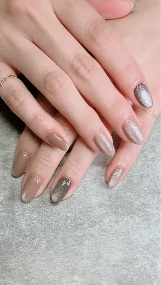 ネイル haleyume所属・shino🌟 痛ネイルのネイルデザイン