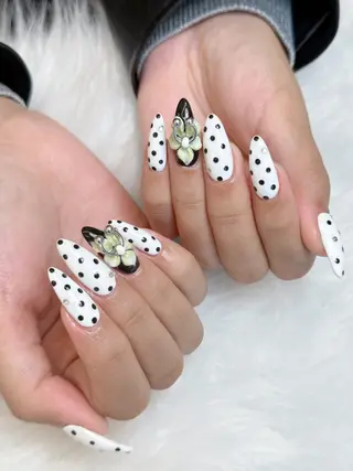 ネイル Luxe Nailのネイルデザイン