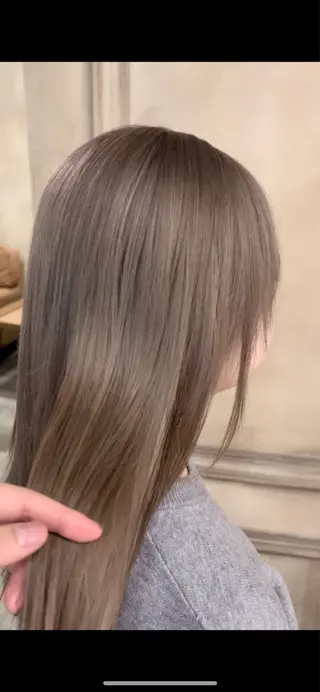 カラー 津村 優明のヘアスタイル