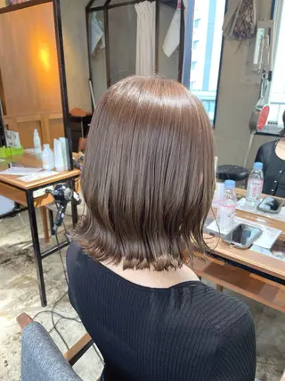 ショート カラー 梅田美容室 山崎海波のヘアスタイル
