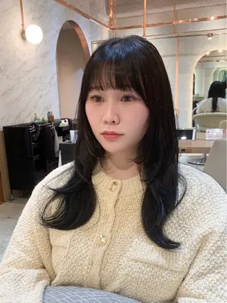 セミロング カラー 透明感カラー／韓国 レイヤーmomokaのヘアスタイル