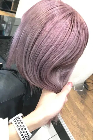 ミディアム 有人/バレイヤージュ /シャドールーツのヘアスタイル