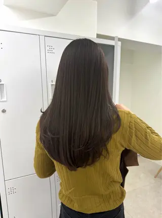 ロング カラー 柔らかオリーブ🌿 Himari🌻のヘアスタイル