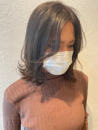 ミディアム カラー La  fith hair lien西宮北口所属・赤み消しカラー/透 明感カラー/有吉優香のヘアスタイル