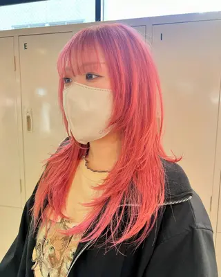 セミロング 💥ウルフカット デザインあんな💥のヘアスタイル