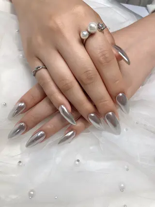 ネイル U·Mi nail salon所属・U·MI 上野御徒町店のネイルデザイン