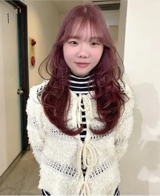 ロング カラー niko_saga_hairmake所属・アヤカ （AYAKA）のヘアスタイル