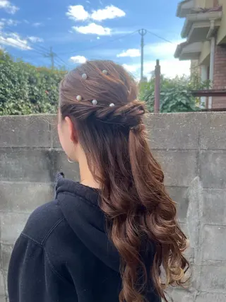 ヘアアレンジ (h)wim kikoのヘアスタイル