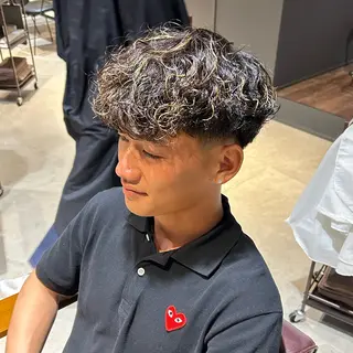 カラー パーマ メンズ 安達 脩人のヘアスタイル