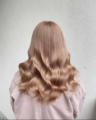 カラー 🔷似合わせのプロ KUMA🔷のヘアスタイル