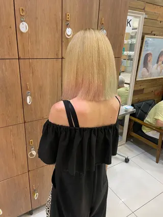 ミディアム 透明感color吉田 沙羅のヘアスタイル