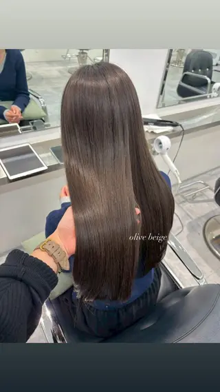 ロング ParveMix 宮﨑 梨里のヘアスタイル