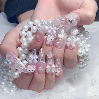 ネイル Maggie Nail🦩のネイルデザイン