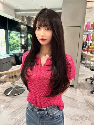 ロング 🥇KEN /レイヤー/艶カラーのヘアスタイル