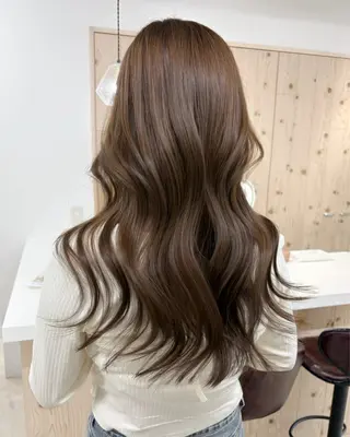 セミロング カラー 新宿/韓国ヘア/ 髪質改善ストレートのヘアスタイル