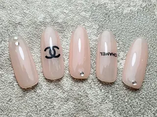 ネイル マジックミラー所属・マジック ミラーのネイルデザイン