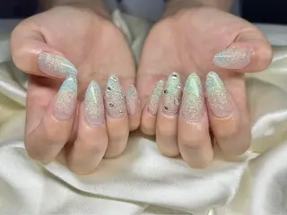 ネイル マツエク・マツパ アイブロウ Nail&eye Belire 新宿のネイルデザイン