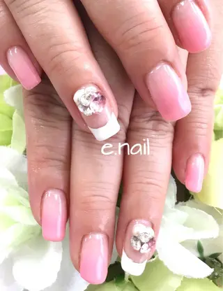 ネイル e.nail所属・和賀井 恵理のネイルデザイン