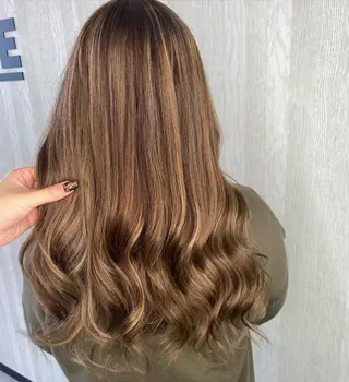 ロング カラー UNDER vr 【アンダーバー】のヘアスタイル