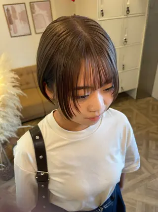 ショート カラー ミルクティ/ピンク/ レイヤー/yuriaのヘアスタイル