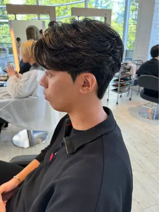 メンズ 有働由良／ハイトーン ／韓国メンズヘアのヘアスタイル