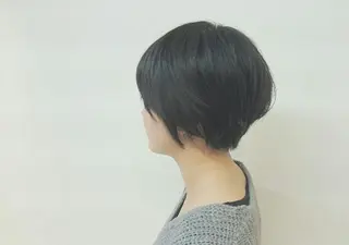 ショート 透明感ハイライト◎ 伊藤夏海のヘアスタイル