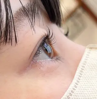 マツエク・マツパ CLOVER.所属・CLOVER. akiのマツエク・マツパデザイン