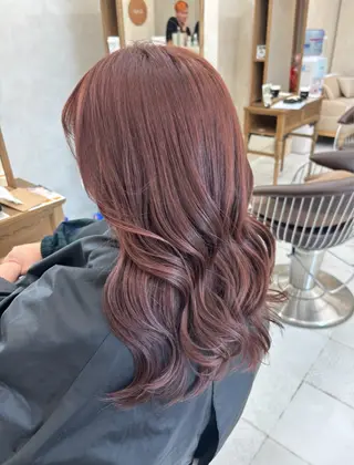 ロング カラー ブリーチなしカラー/ 暖色カラー/艶カラーのヘアスタイル