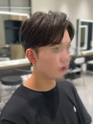 メンズ savoir所属・グラングリーン大阪 savoirサキモトのヘアスタイル