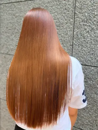 ロング Respia所属・早坂 匠/酸性ストレートのヘアスタイル