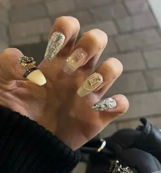 ネイル &ME シシのネイルデザイン