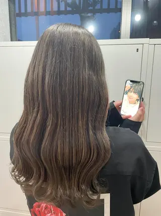 ロング カラー イワタ マハ/ minim hairのヘアスタイル