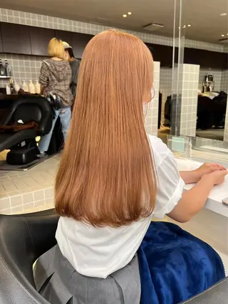 ロング カラー ハイトーンカラー 🦄レイヤーカットのヘアスタイル
