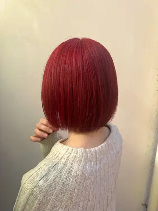 ショート 店長🩷艶カラー 🧡💛リサ🫧のヘアスタイル