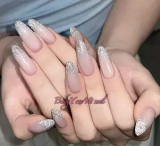 ネイル 相沢 さやかのネイルデザイン