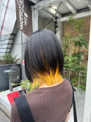ショート カラー 入江 允のヘアスタイル