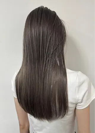 ロング hoNua. 栄/透明感カラーのヘアスタイル