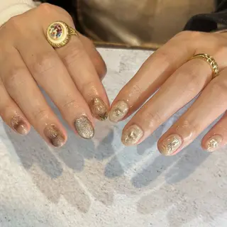 ネイル Lusso🫧 Ayaneのネイルデザイン