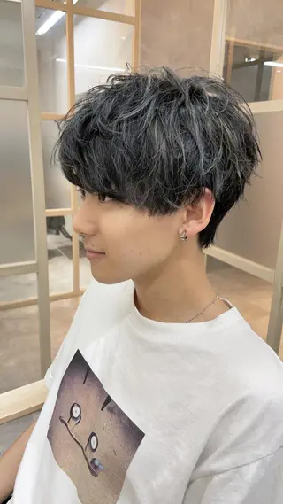 ショート カラー 渋谷 メンズ 木下 仁来のヘアスタイル