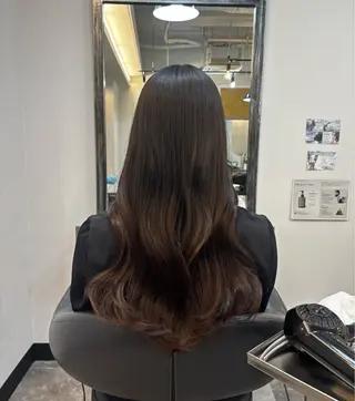 ロング 🌙透明感カラー／ 丁寧施術｜松本のヘアスタイル