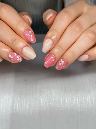 ネイル 小林 詩織のネイルデザイン