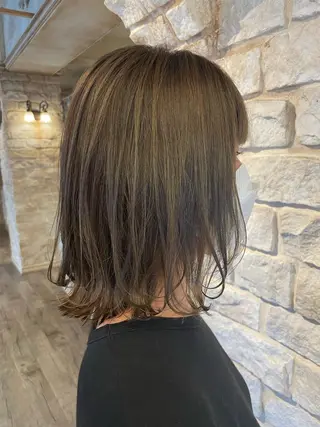 ミディアム 星野 茉由のヘアスタイル