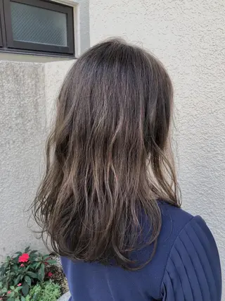 セミロング カラー パーマ ヘアアレンジ 脱白髪染め特化GBG 自由が丘所属・【白髪ぼかし 専門GBG】自由が丘のヘアスタイル