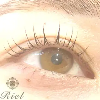 マツエク・マツパ まつ毛パーマと眉毛専門店 Riel  梅田茶屋町店所属・Riel MARIKAのマツエク・マツパデザイン